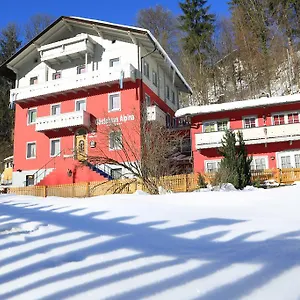 3* Pensjonat Gaestehaus Alpina